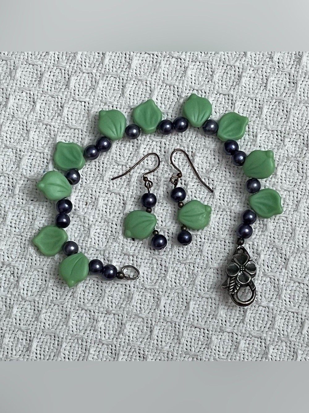 NEW Green Leaf & Pearl Bracelet Earring Set Handmade